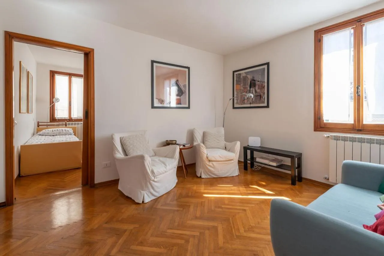 Ca' Venexiana Spacious Central Apartment Venice Italy